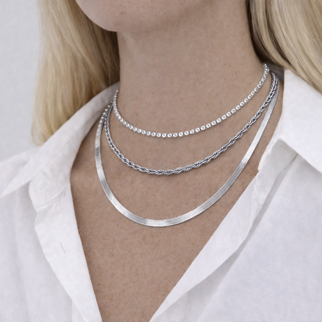 Lucy Necklace Silver